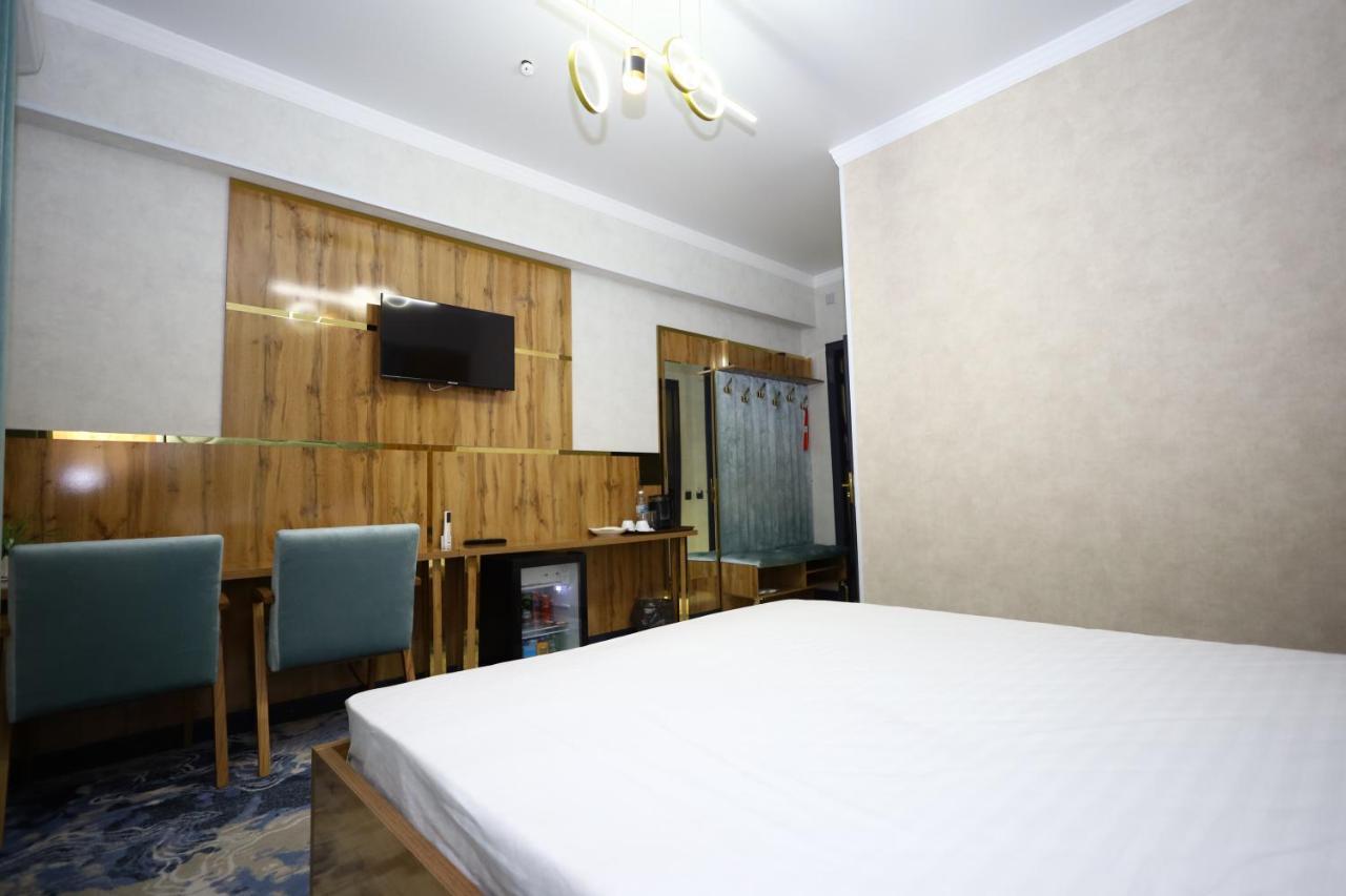 Almaty City Turkistan Eksteriør bilde